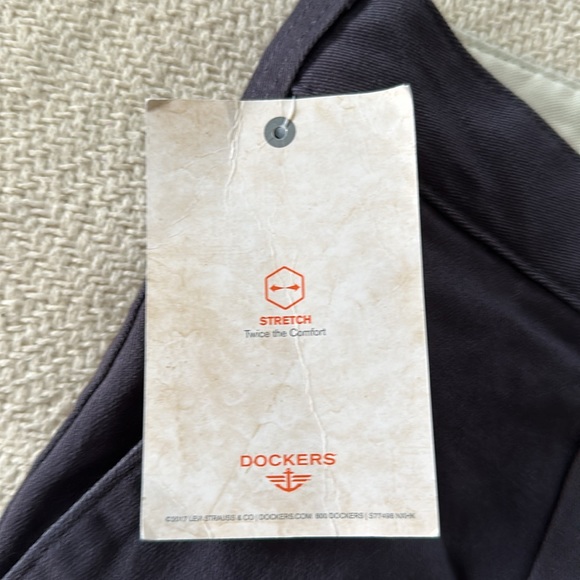 Men’s Dockers Original Shorts, 5 XL Big & Tall Pleated, Marine (Navy) - Picture 4 of 7